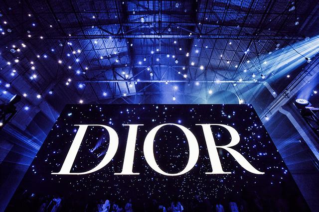 1529985038849986.jpg 迪奥1.jpg