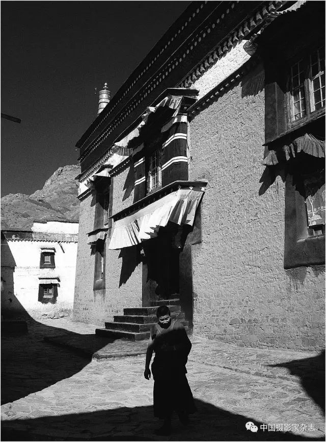 著名摄影师简介:周抗